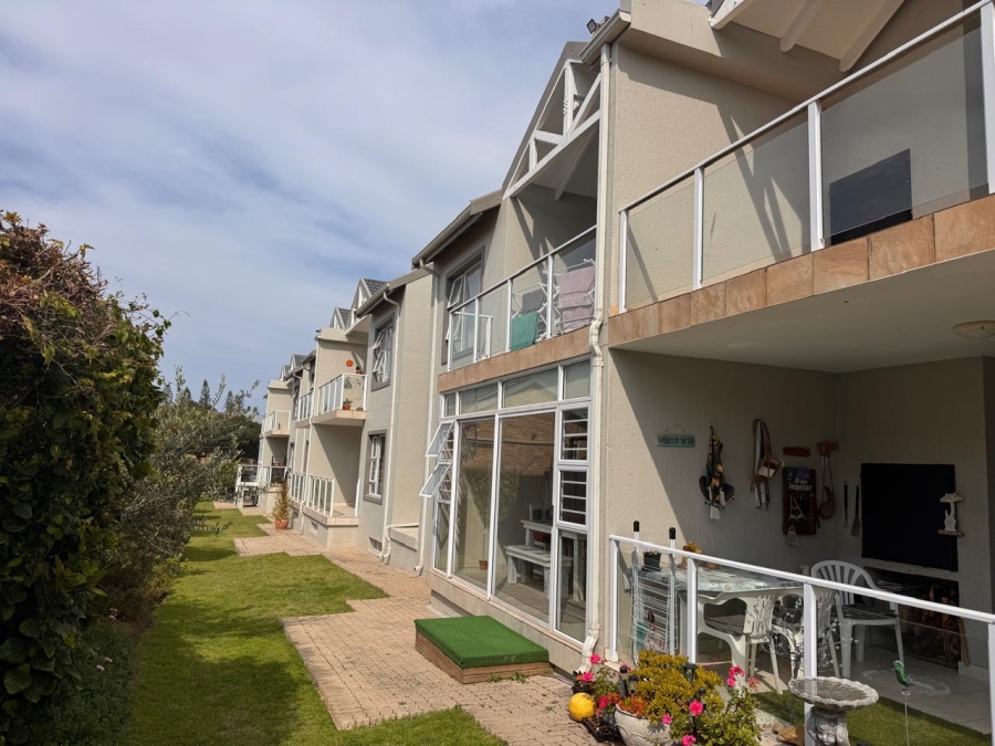 3 Bedroom Property for Sale in Hartenbos Central Western Cape